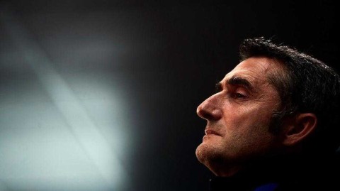 巴尔韦德与德容直面质疑，巴萨期待在欧冠关键时刻找回统治力