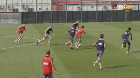 封面图｜梅西脚踏凌波微步献绝杀！迈阿密险胜科罗拉多，新帅喜迎开门红