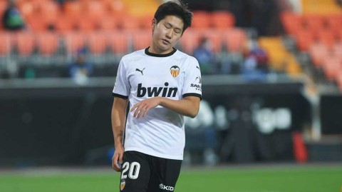 告别蝙蝠军团十年情缘，亚洲天才能否在西甲重获新生？