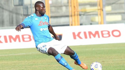 蓝衣军团练兵时：回味那不勒斯四球大胜特拉莫的友谊赛