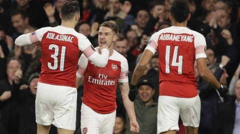 欧联杯焦点战：阿森纳主场完胜那不勒斯，晋级四强在望