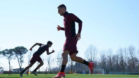 米兰内洛的早春备战：红黑军团跃动在亚平宁曙光之前