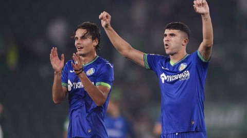 埃尔切主场饮恨赫塔菲绝境抢分