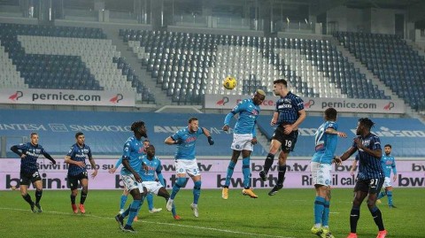 真蓝黑狂攻盛宴，亚特兰大4比2力克那不勒斯