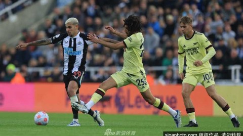 埃尔内尼续约枪手续写忠诚故事