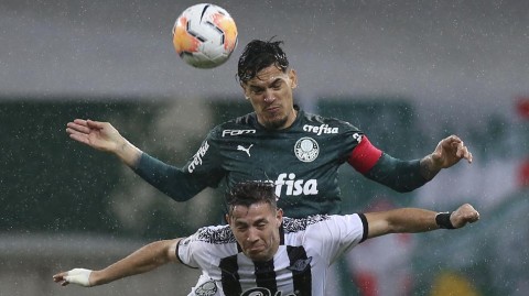 绿衫军的狂飙夜：帕尔梅拉斯大胜自由，昂首挺进解放者杯四强