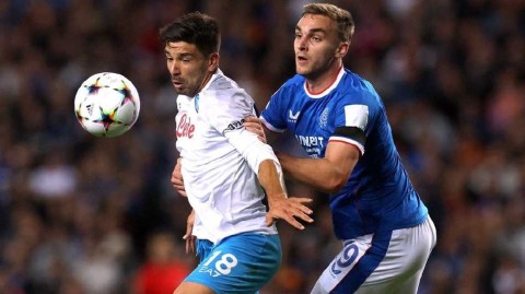 欧冠烽火夜那不勒斯客场力擒流浪者