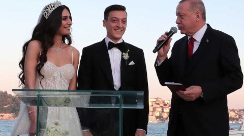 盛夏的体坛佳缘，那些携手步入婚姻殿堂的闪耀群星