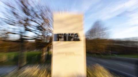 疫情下的无奈抉择：首届新版中国世俱杯被迫延期