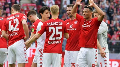 德甲联赛美因茨主场逆转拜仁慕尼黑纪实