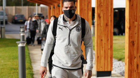 蓝月当空，远征法兰西：曼城欧冠征程的定格瞬间