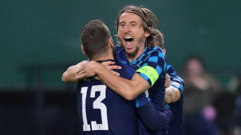 格子军团客场奏凯 莫德里奇领衔克罗地亚晋级欧国联四强