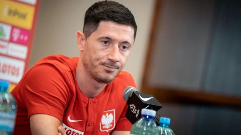 莱万发布会宣言终结拜仁生涯 国家队赛场直面未来挑战