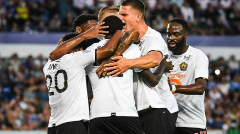 斯特拉斯堡主场惜败里尔，乔纳森戴维闪耀梅尼奥球场