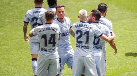 巴斯克雄狮与红白斗士的复赛序曲：圣马梅斯的一比一平局