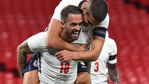 温布利的青春风暴：三狮军团新星闪耀，处子球三连击完胜威尔士