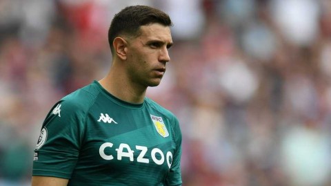 守护神大马丁，他用一次次神扑为维拉筑起叹息之墙