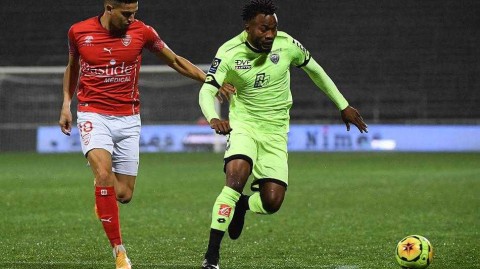 科斯塔涅的寒夜反击 第戎三球逆转尼姆