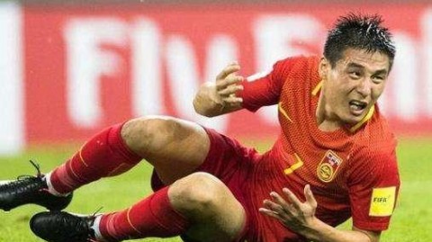 4分钟两球！东道主开门红——2025年U20亚洲杯揭幕战，中国U20主场2-1力克卡塔尔U20