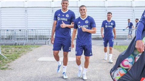 皇家蓝军集结！沙尔克04季前备战开启新征程