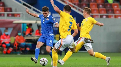 布加勒斯特的这个夜晚，他们用两粒进球照亮了通往世界杯的路