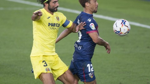 西甲新赛季启航 黄色潜水艇主场遭遇顽强升班马逼平