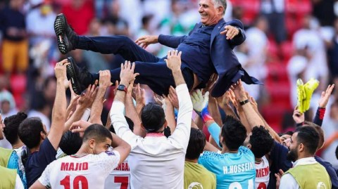 波斯铁骑补时怒吼 红龙悲壮折戟沙漠