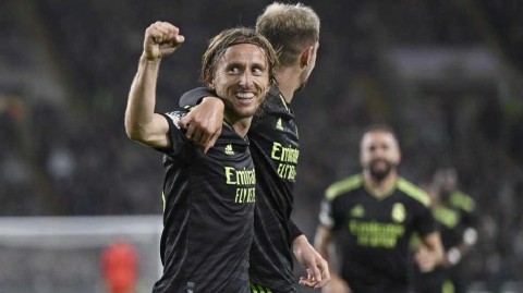 欧冠之夜皇马客场奏凯 魔笛舞步与扎球王复活记