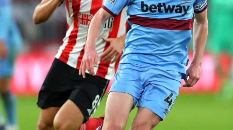 刀锋战士的悲情主场：谢菲尔德联与西汉姆联的生死一瞬