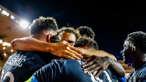 法甲巅峰对决：马赛客场力擒摩纳哥，桑切斯任意球定乾坤