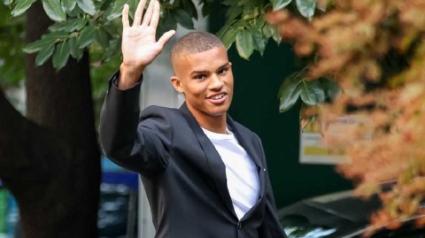 红黑军团新盾牌二十一岁中卫蒂奥正式加盟