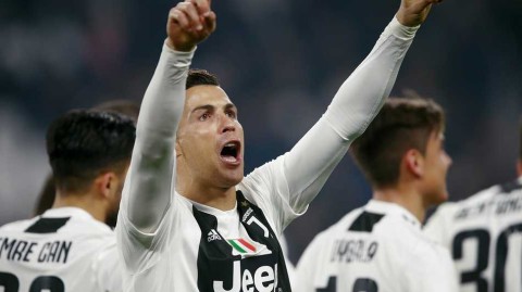 双星闪耀情谊无价，尤文图斯主场完胜奏凯歌