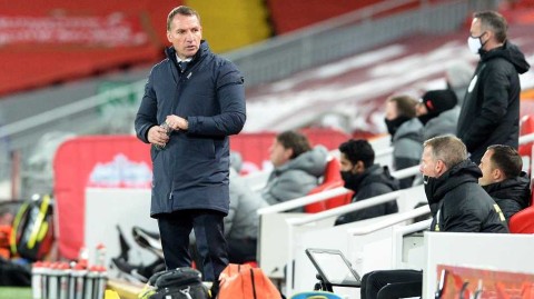 安菲尔德の红色狂想曲：利物浦残阵出击，三球完美复仇狐狸城