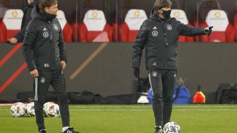 莱比锡的秋日序曲：德国战车低调备战，光影间凝聚无声誓言