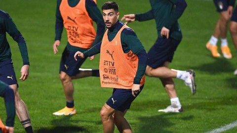 蓝衣军团佛罗伦萨加速磨合 剑指欧国联关键战役