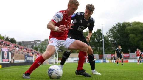 欧协联绿茵激战 圣帕特里主场战平穆拉