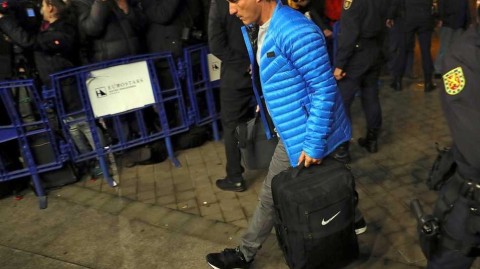 博卡青年远征马德里 特维斯率队决战伯纳乌之巅