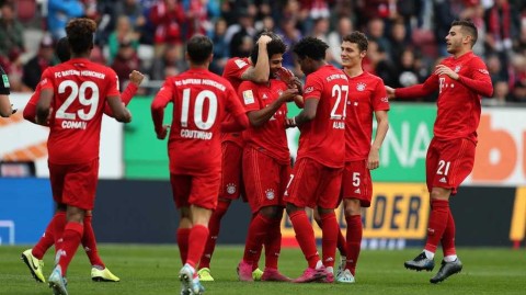 德甲惊魂夜：拜仁慕尼黑客战奥格斯堡，开场闪击与补时绝平演绎进球大战