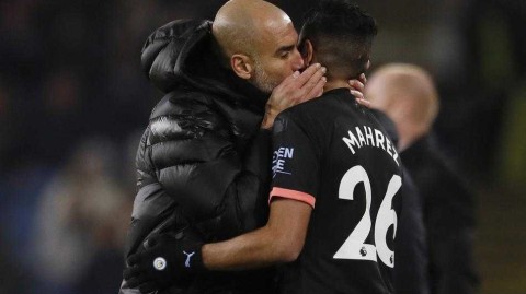 瓜迪奥拉深情一吻马赫雷斯 曼城将帅情谊燃爆英超寒夜