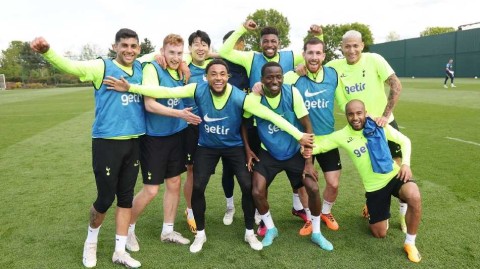 白鹿巷最后冲刺 热刺将士挥汗如雨迎关键战