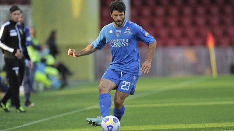 意大利杯爆冷门：乙级队恩波利客场掀翻意甲贝内文托，曼库索上演帽子戏法