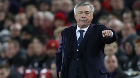 欧冠主场铁卫救主，利物浦憾平那不勒斯出线悬念留待末轮