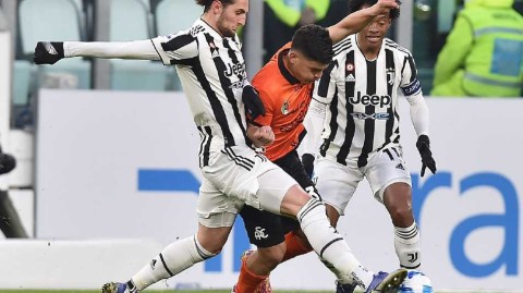 斑马军团一球制胜锁欧冠席位 莫拉塔关键推射定乾坤