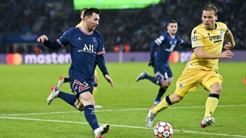 梅西欧冠追平C罗记录 双骄传奇持续闪耀