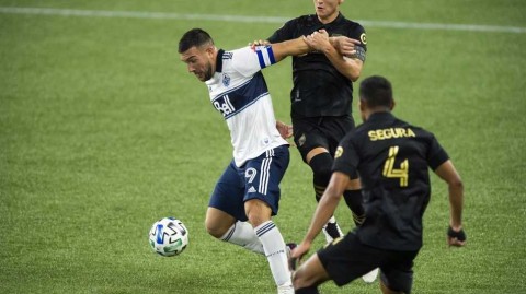 温哥华白帽复仇洛杉矶FC，卡瓦利尼双响炮点燃季后赛希望