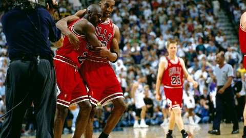 2026年回溯：乔丹名人堂典礼上的王朝背影与群星恩仇录