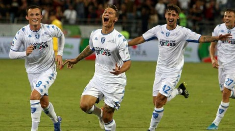 撒丁岛蓝色警报：恩波利反客为主，利沃诺的进球照亮卡利亚里夜空