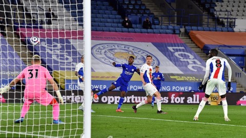 蓝狐奇迹夜：伊希纳乔传射建功，莱斯特城逆转水晶宫紧咬欧冠席位