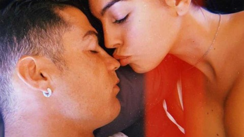 生命中最特别的两位女士，C罗母亲节深情告白