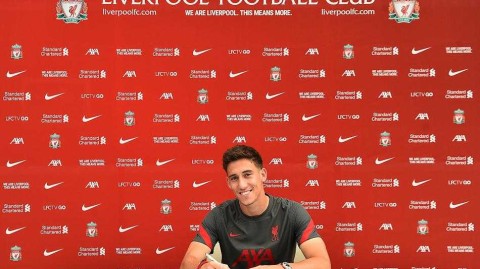 希腊左翼登陆安菲尔德 齐米卡斯开启红军新征程